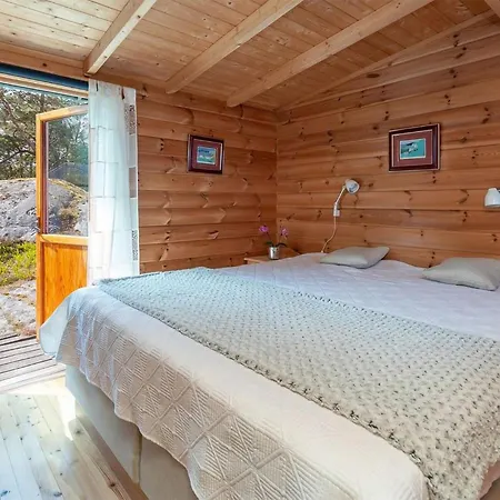Beautiful In With Kitchen Holiday home